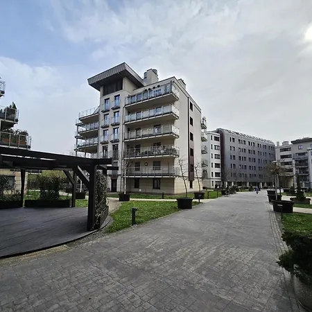 Bulwary Wislane Ludwinowska Przy Forum By Renters *