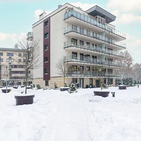 Апартаменты Bulwary Wislane Ludwinowska Przy Forum By Renters Краков