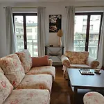 Bulwary Wislane Ludwinowska Przy Forum By Renters * 크라쿠프